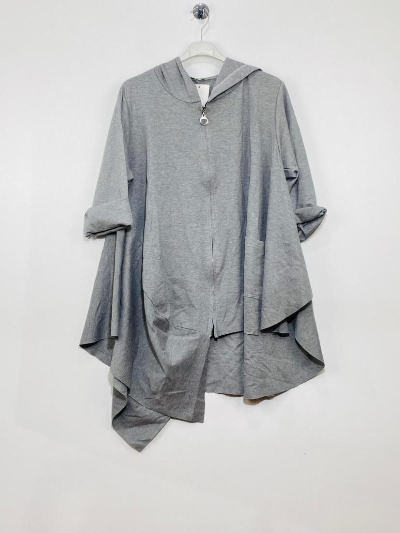 VESTE